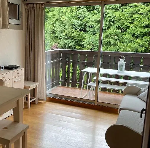 Cosy On The Slopes And Centre Of アパート